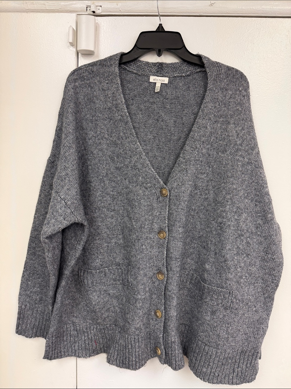Ella Moss Gray Button-Front V-Neck Cardigan